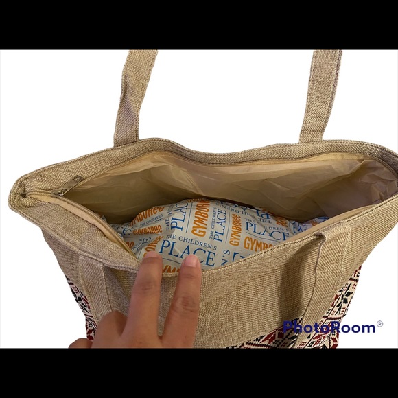 New Bags made from native materials - Picture 3 of 4